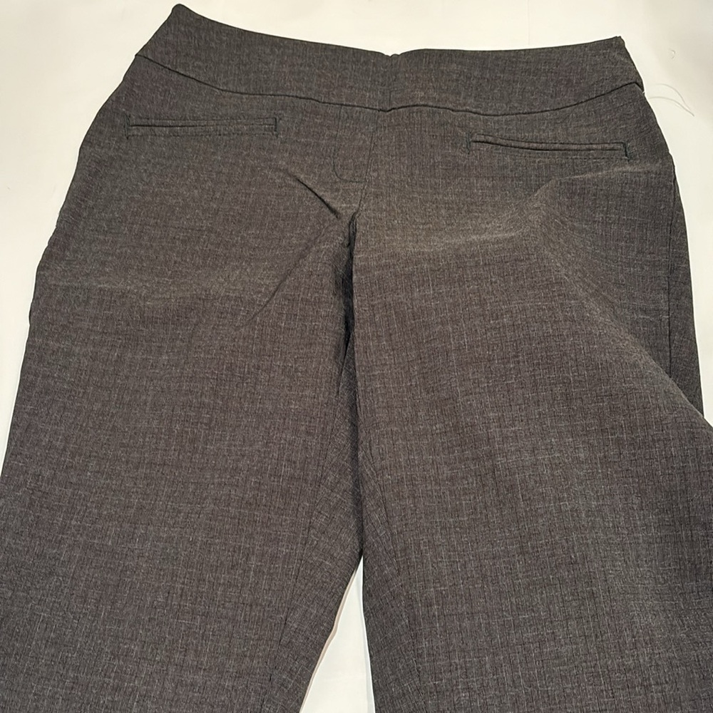 NWT WESTBOUND PARK AVE FIT SLIM LEG 8S pull on pants Dillards
